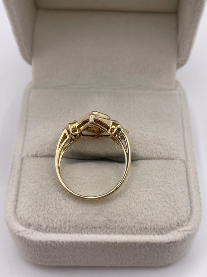 9ct gold garnet and diamond ring