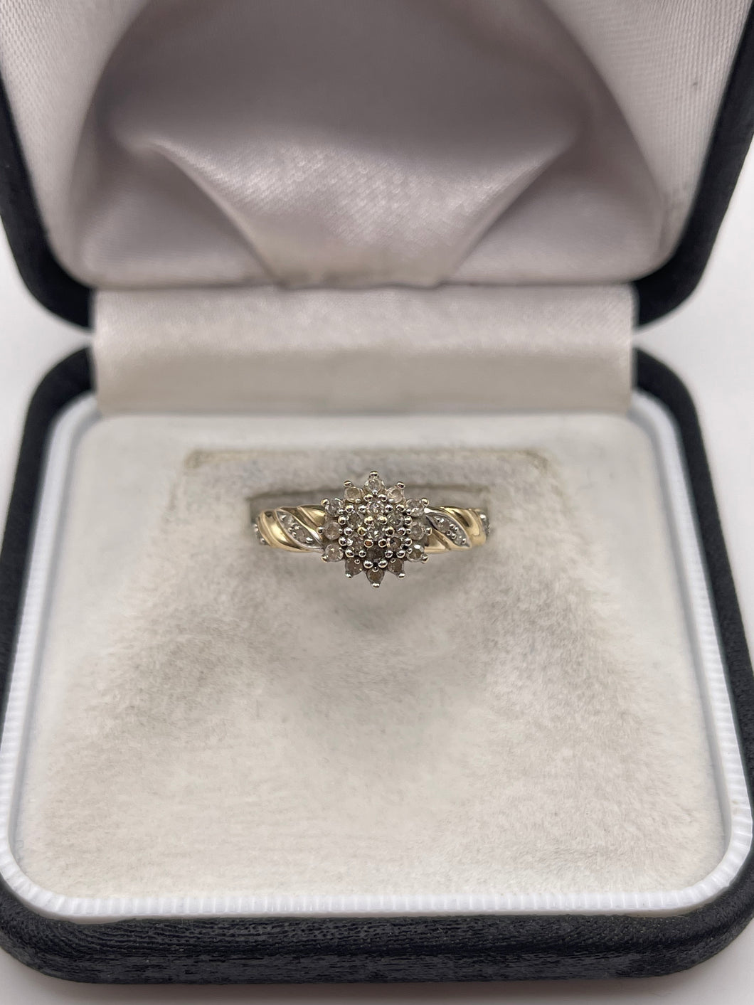 9ct gold diamond cluster ring