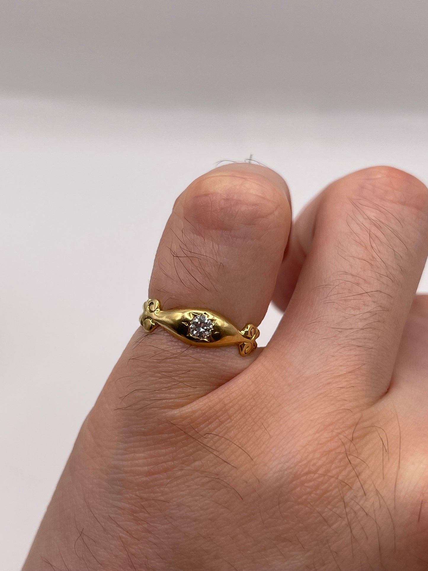 18ct gold diamond ring