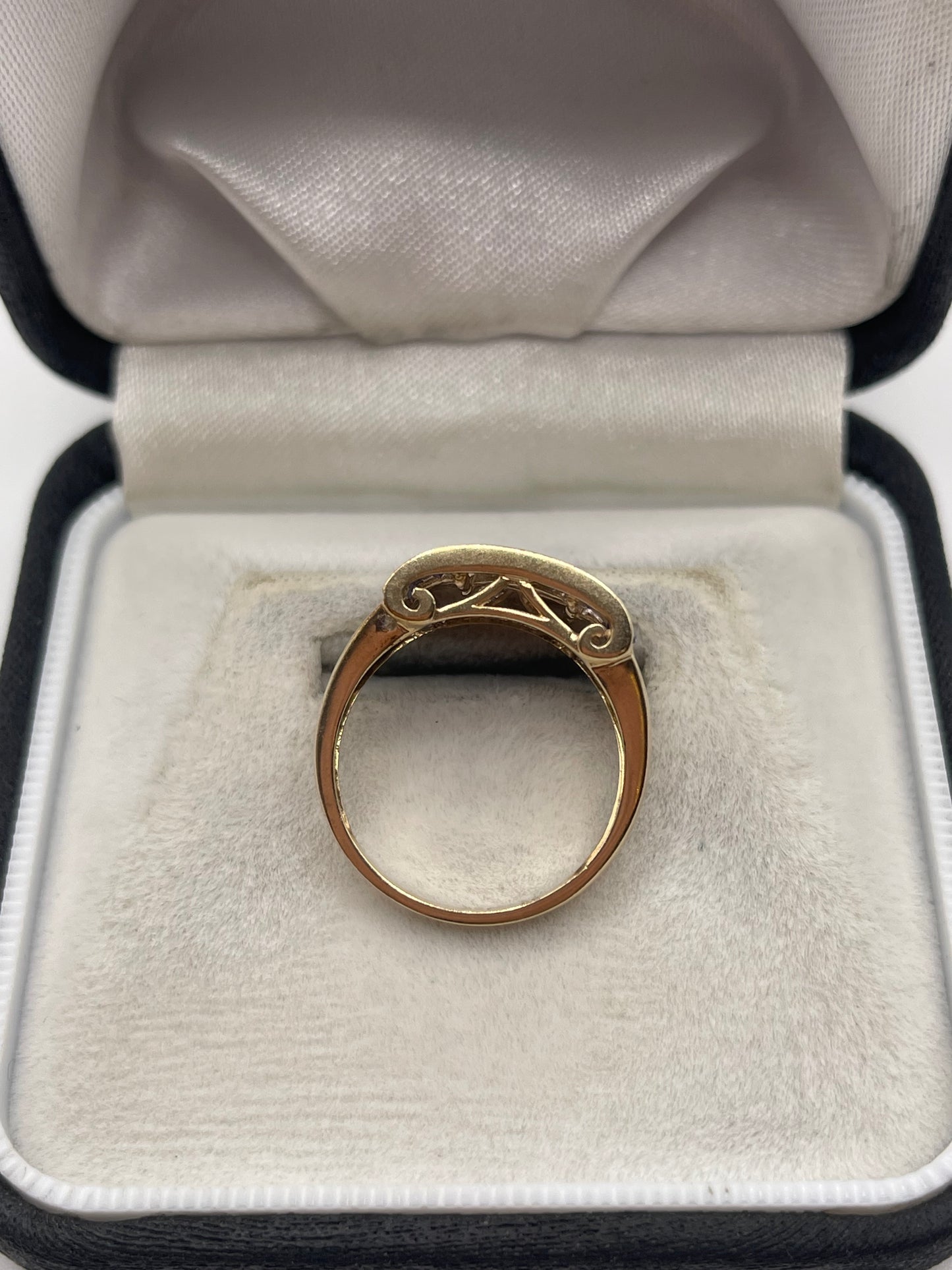 9ct gold tanzanite cluster ring