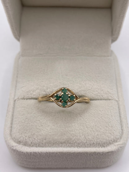 9ct gold emerald cluster ring