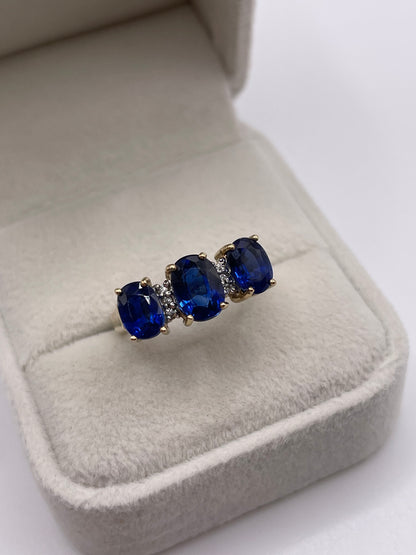 9ct gold kyanite and diamond ring