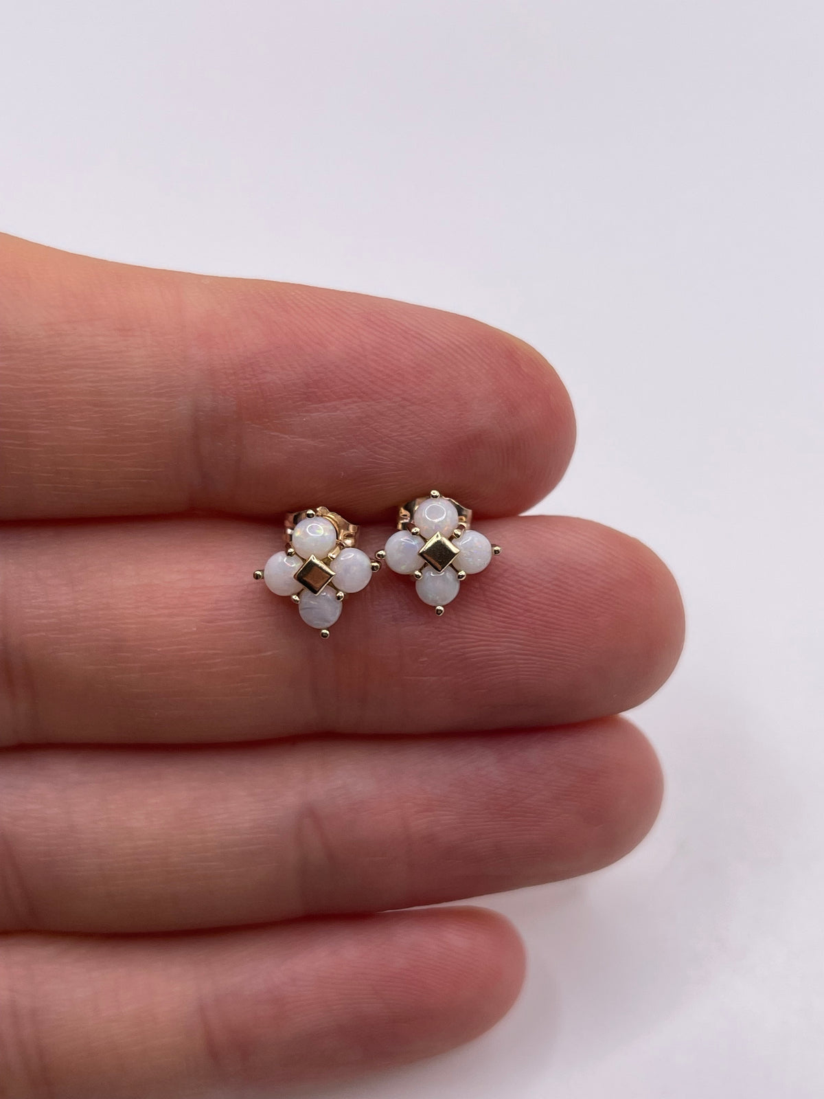 9ct gold opal earrings