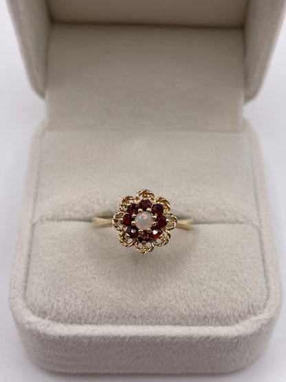 9ct gold garnet and opal ring