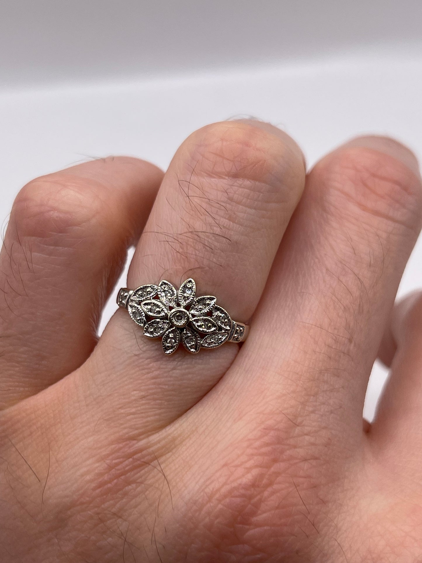 9ct white gold diamond cluster ring