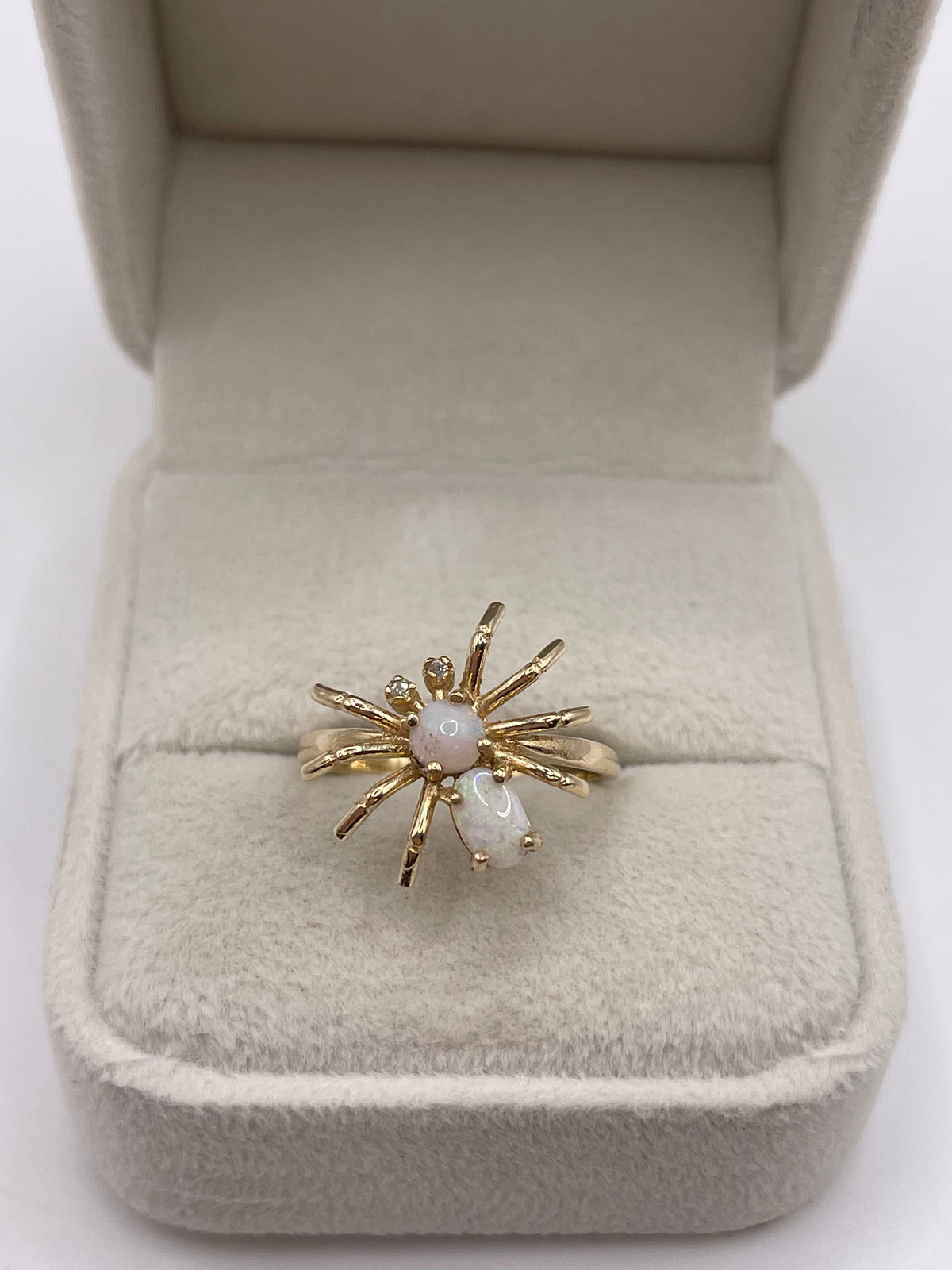9ct gold opal and diamond spider ring
