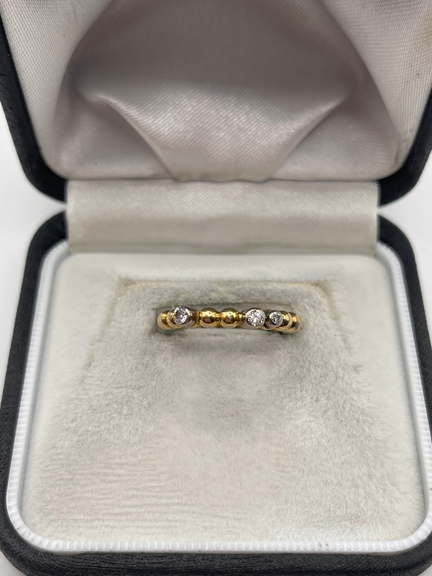 18ct gold diamond ring