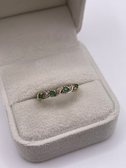 9ct gold emerald and diamond ring