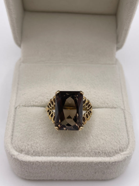 9ct gold Smokey quartz ring