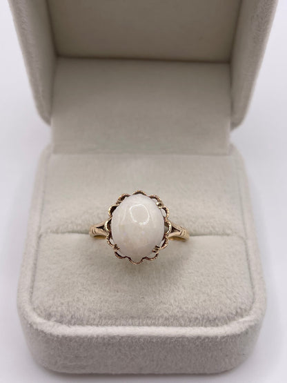 9ct gold opal ring