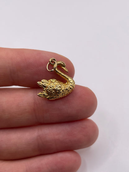 9ct gold swan charm