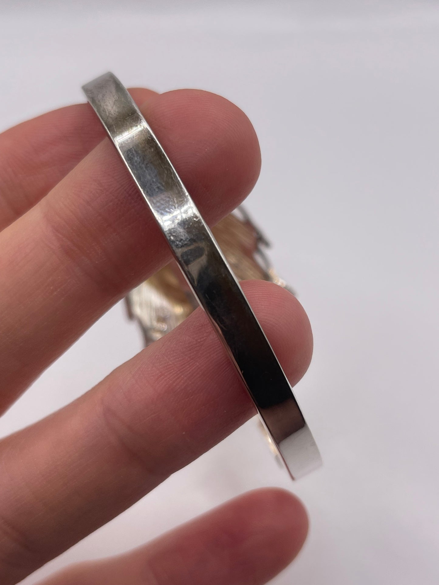 Silver bangle