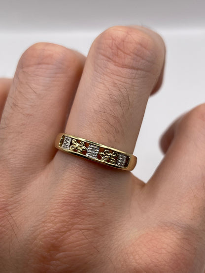 9ct gold diamond ring
