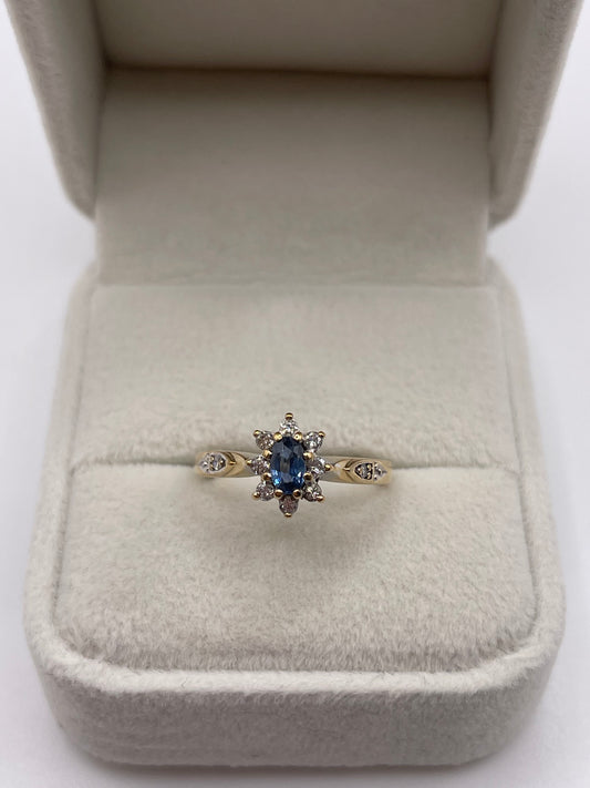 9ct gold sapphire and diamond ring