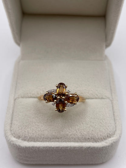 9ct gold quartz and diamond ring