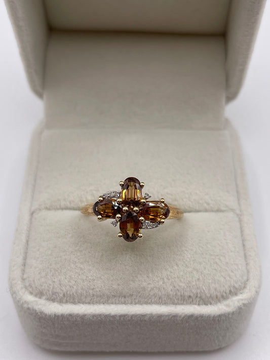 9ct gold quartz and diamond ring