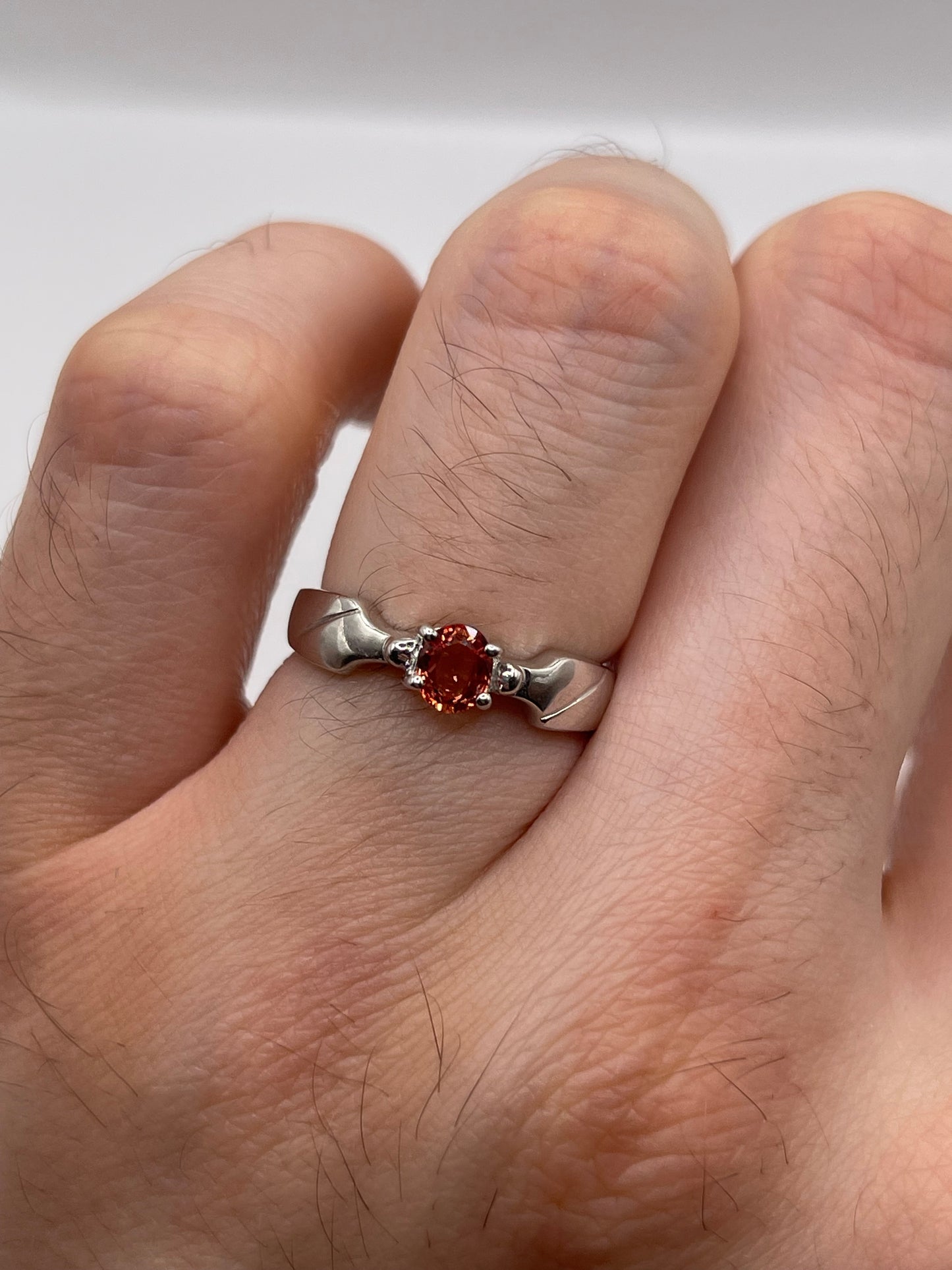 18ct white gold sapphire ring