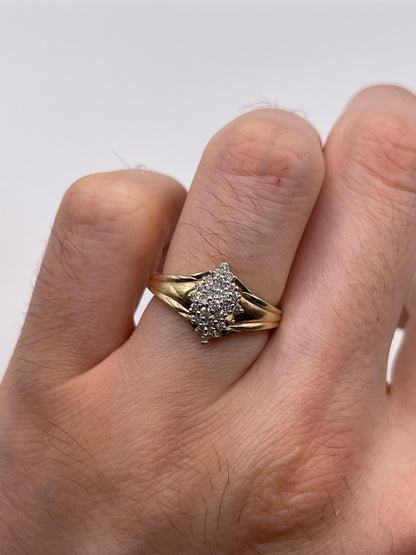 9ct gold diamond cluster ring