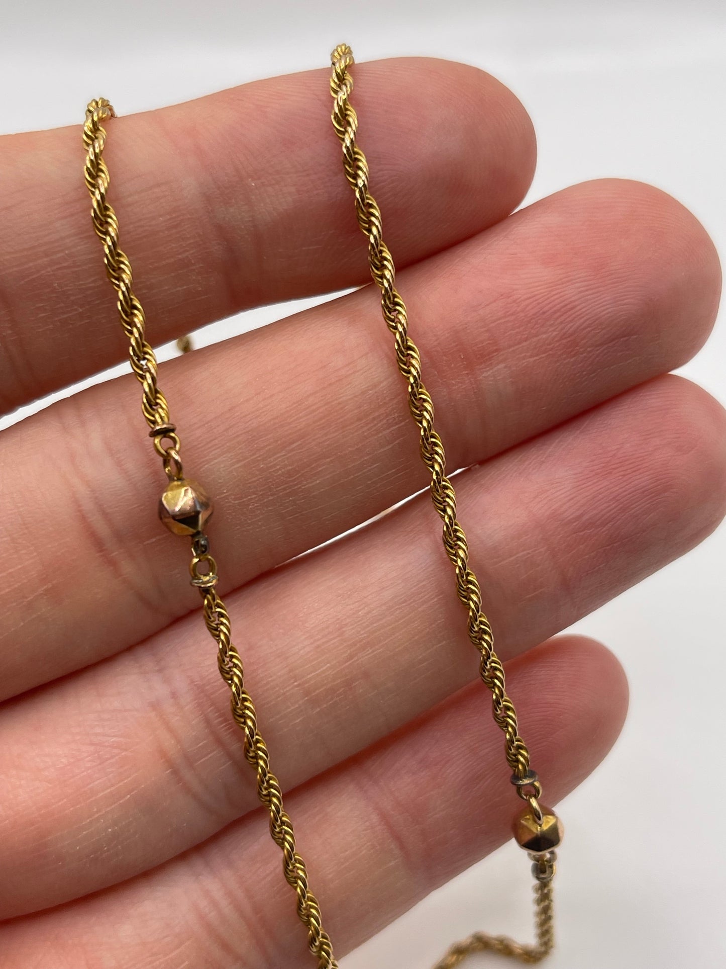 Antique 9ct gold chain 58