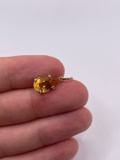 9ct gold citrine pendant