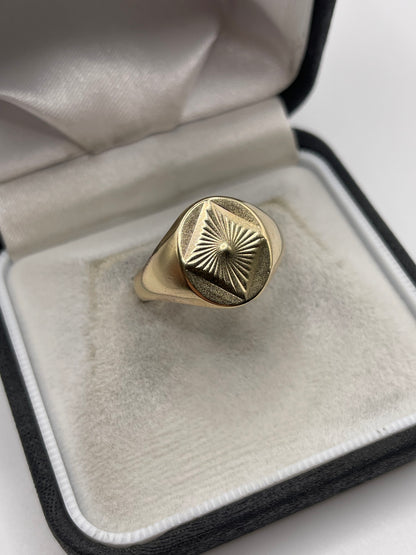 9ct gold signet ring