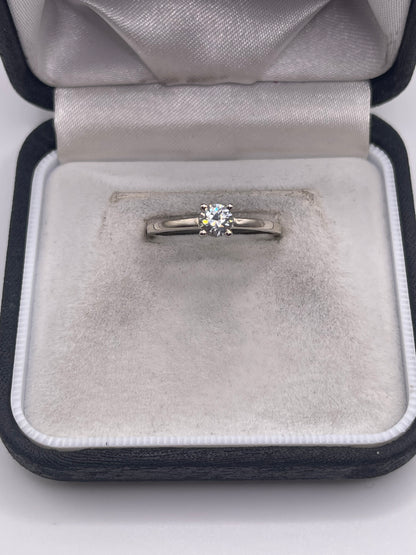 Silver cz ring