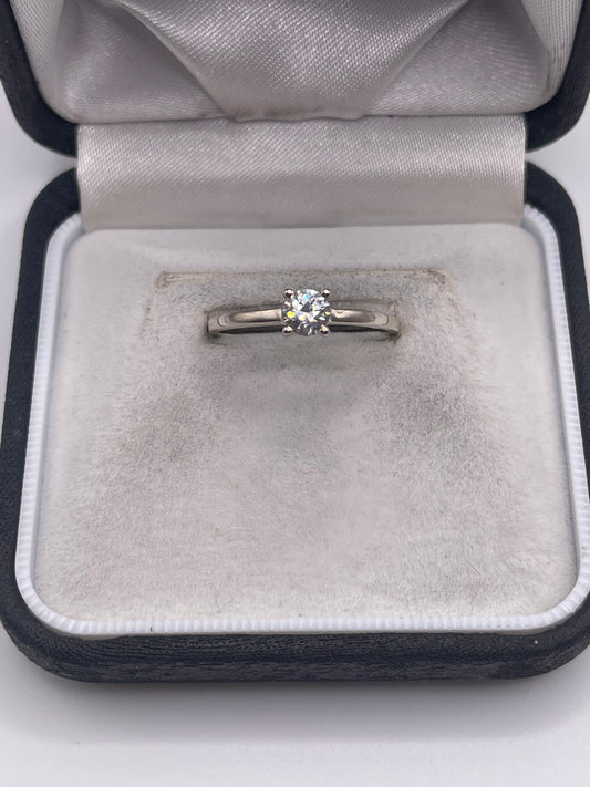 Silver cz ring