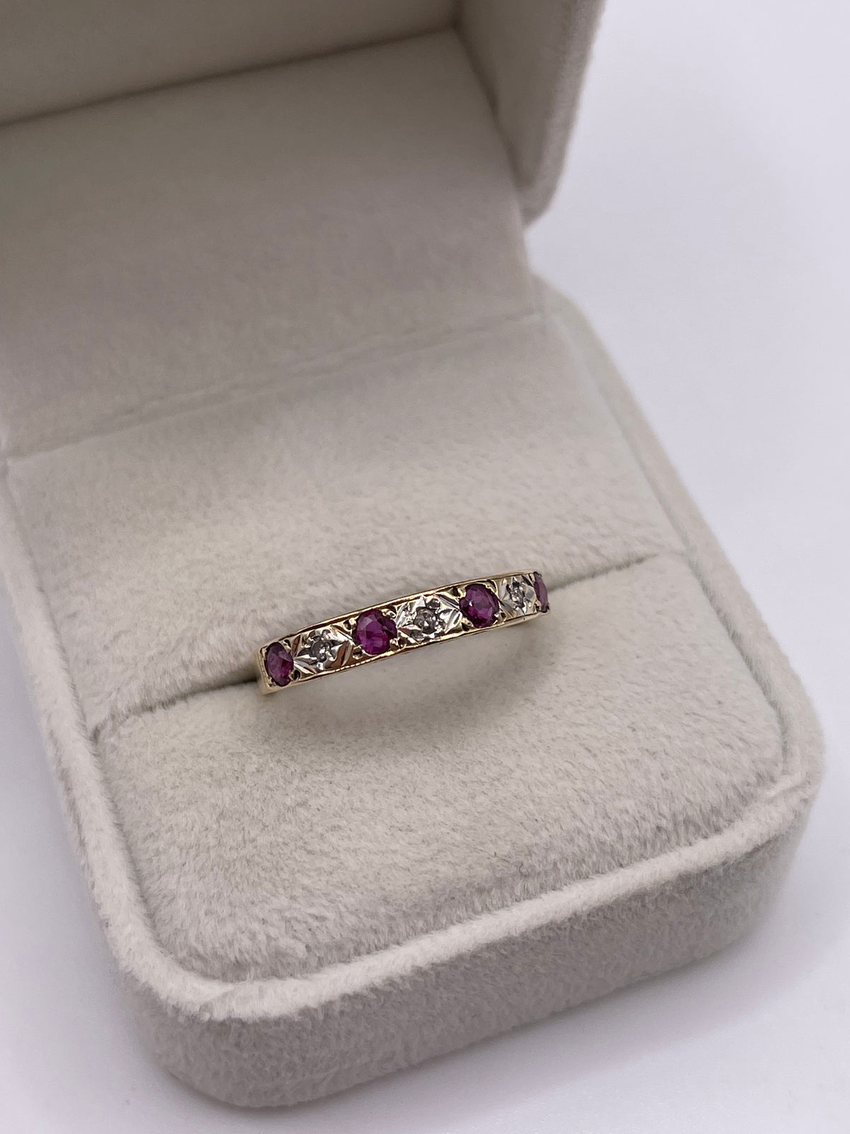9ct gold ruby and diamond ring