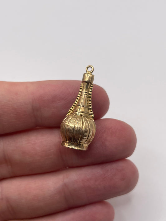9ct gold wine jug charm