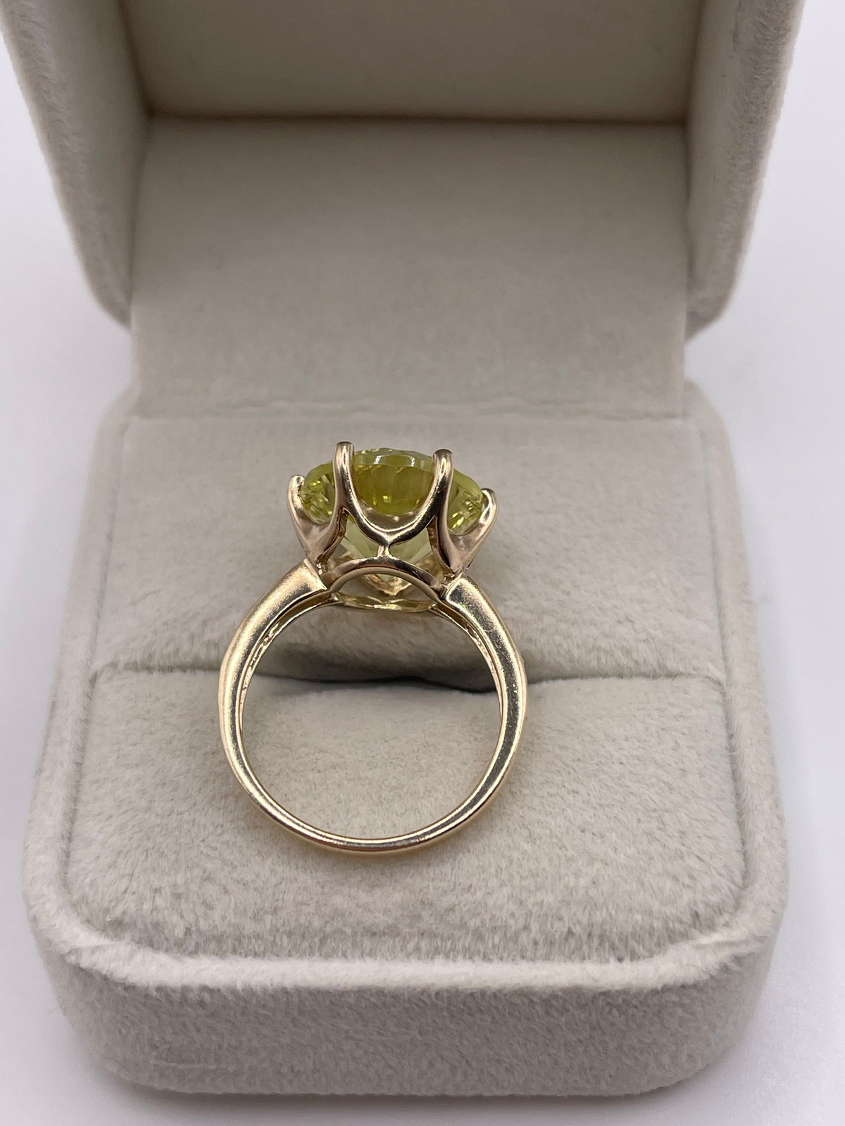 9ct gold lemon quartz and diamond ring