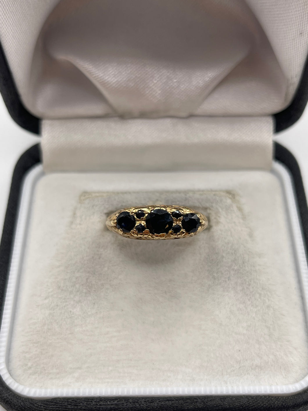 9ct gold sapphire cluster ring