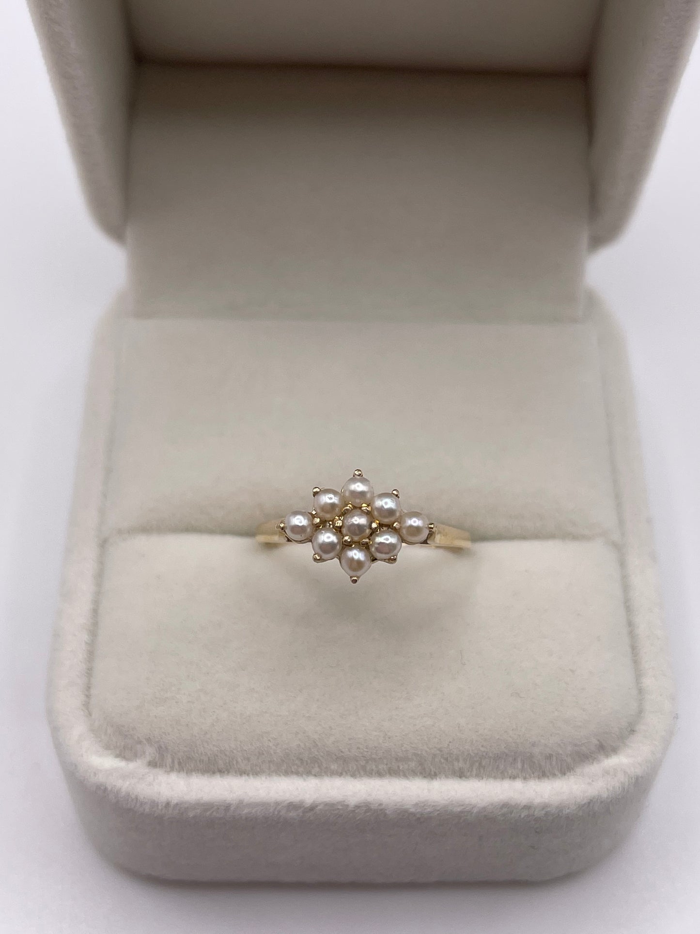 9ct gold pearl cluster ring
