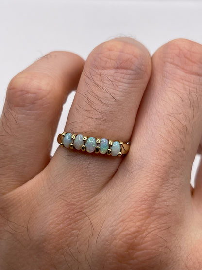 9ct gold opal ring