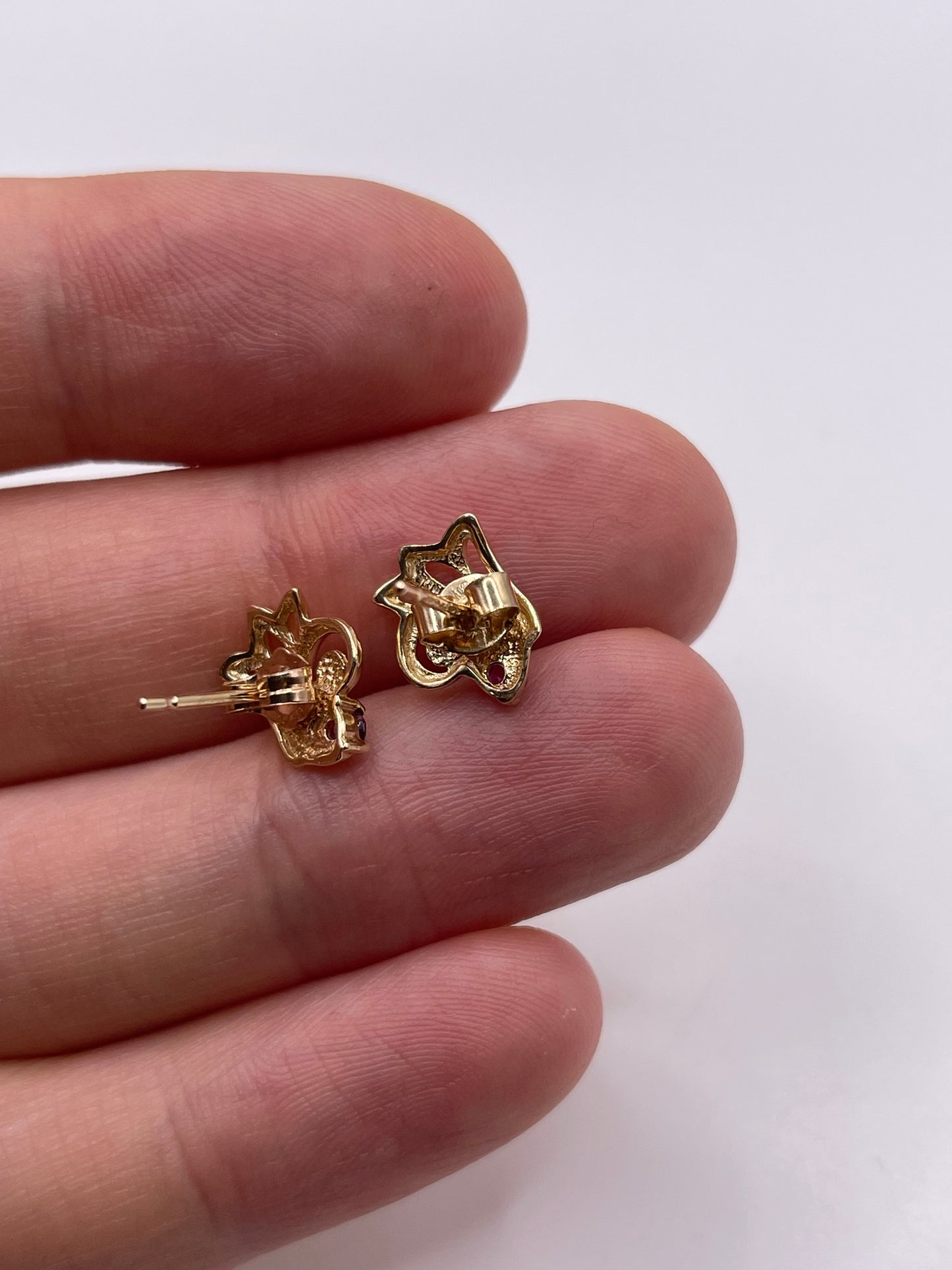 9ct gold ruby earrings