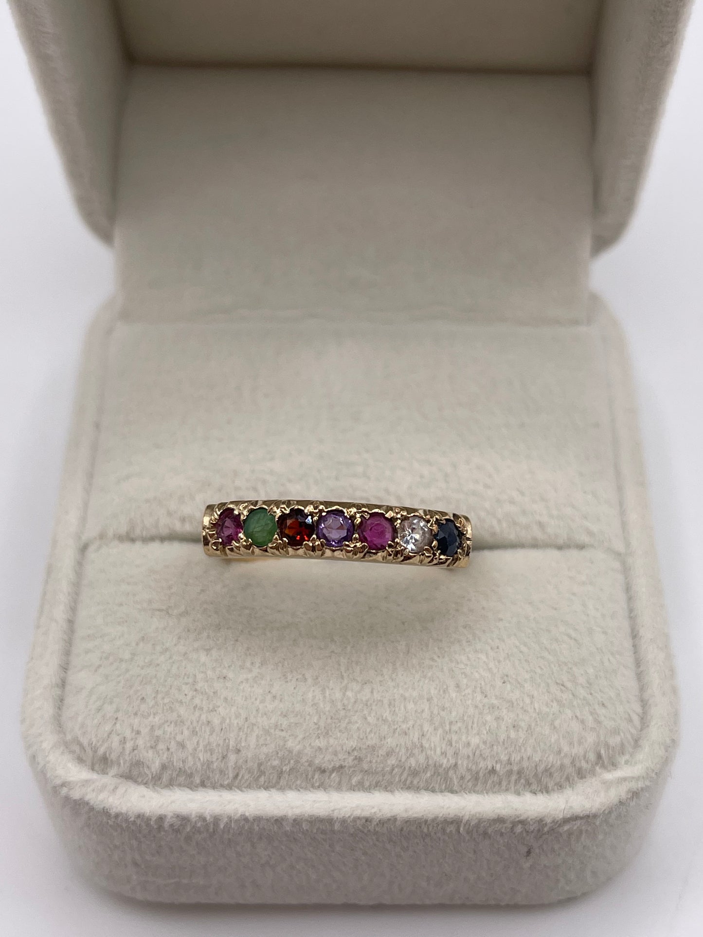 9ct gold regards ring