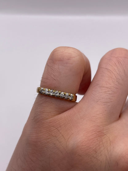 9ct gold diamond ring