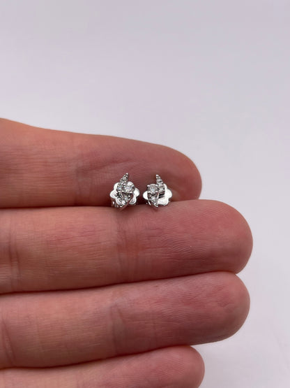 9ct gold diamond lightening earrings