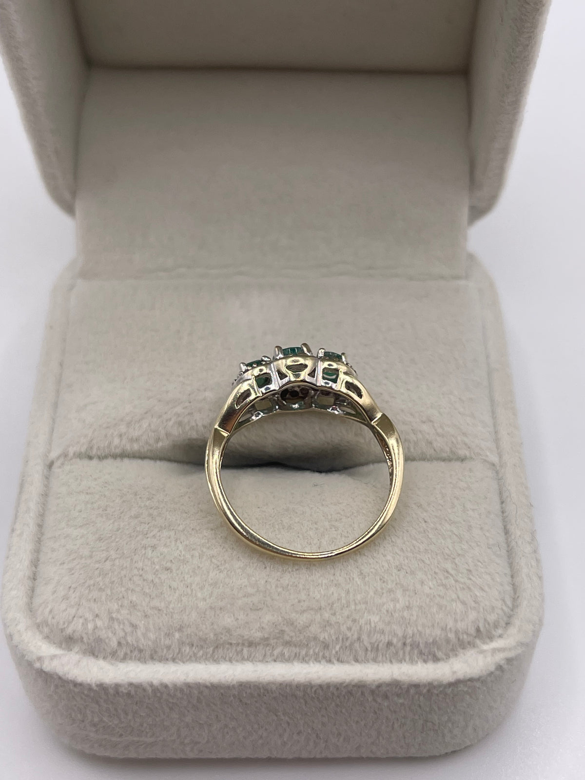 9ct gold emerald and diamond ring