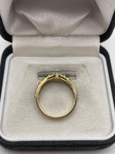 Load image into Gallery viewer, 9ct gold quartz wishbone ring
