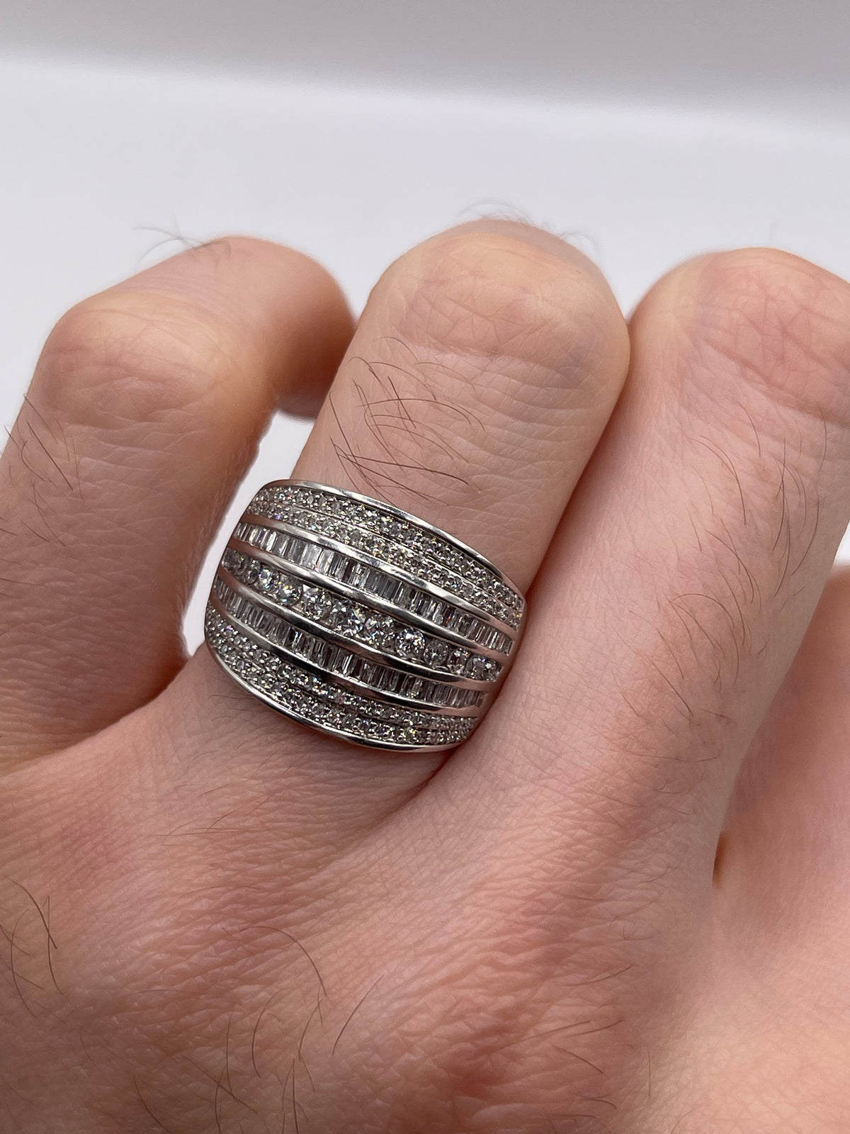 18ct white gold 1ct diamond cluster ring