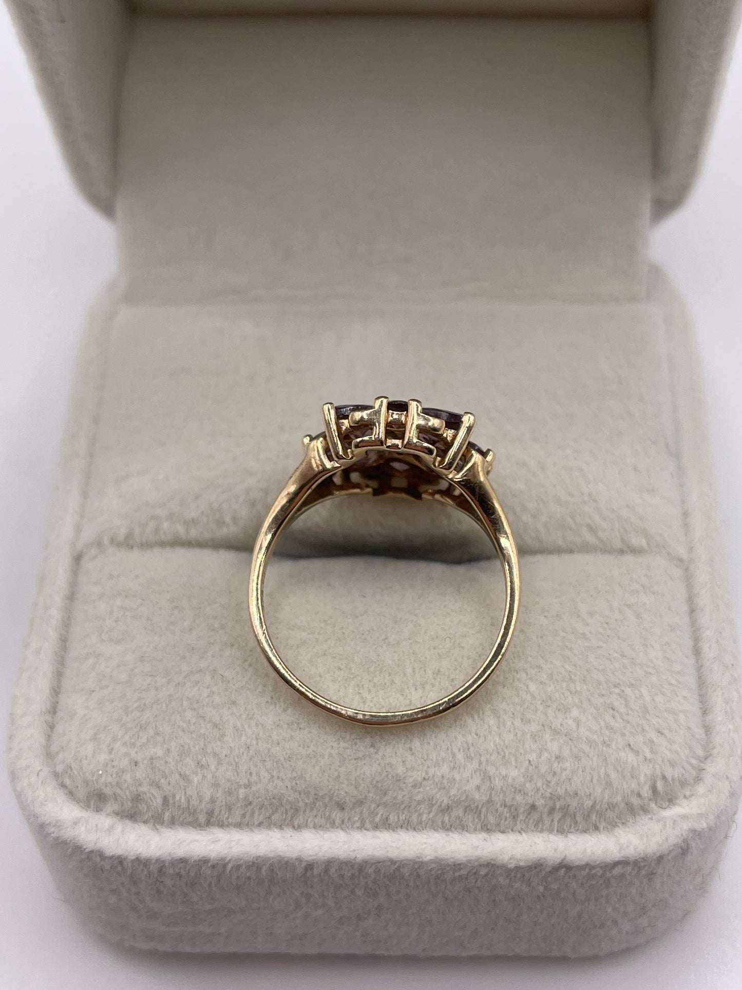9ct gold quartz and zircon ring