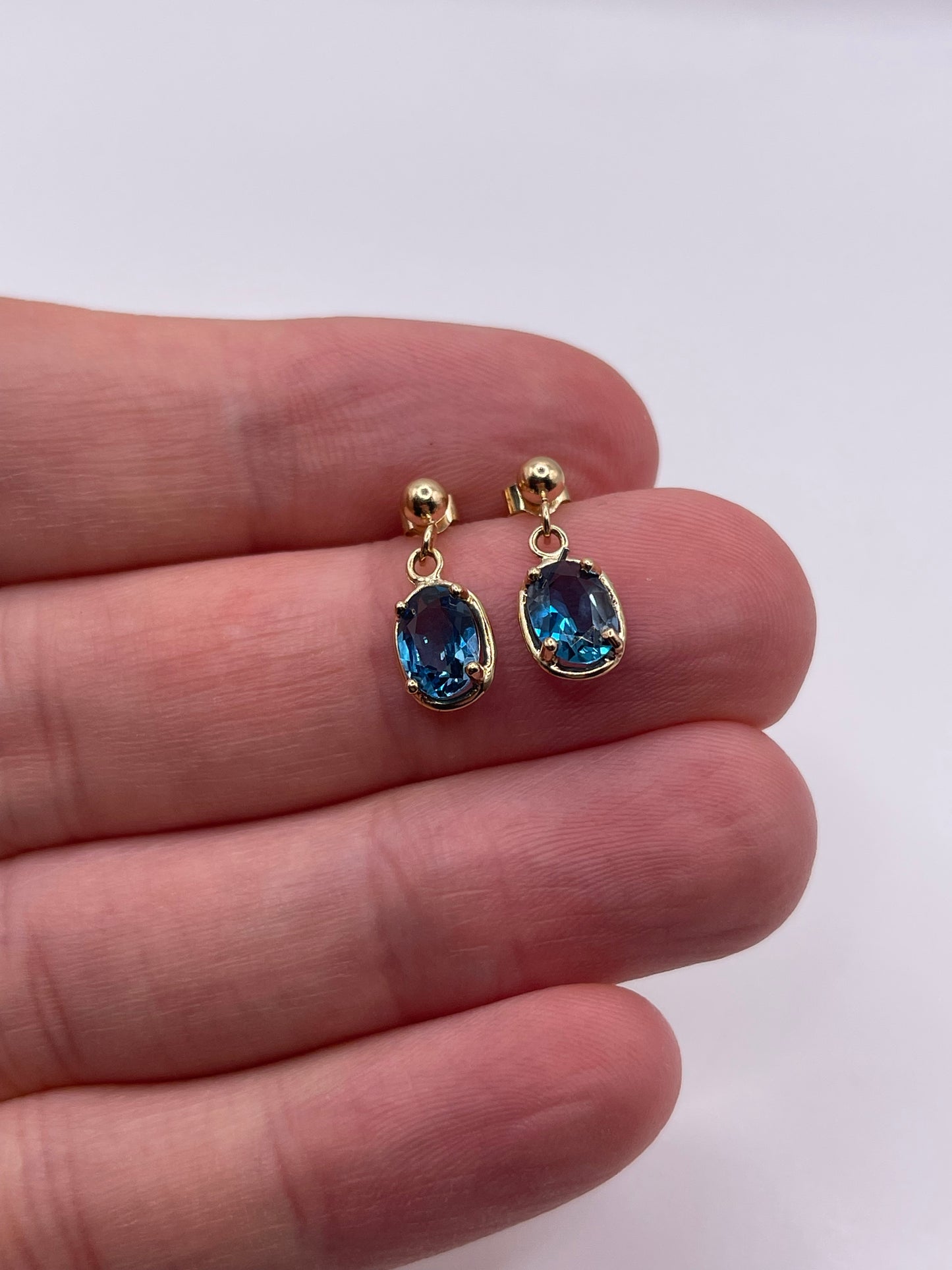 9ct gold topaz earrings