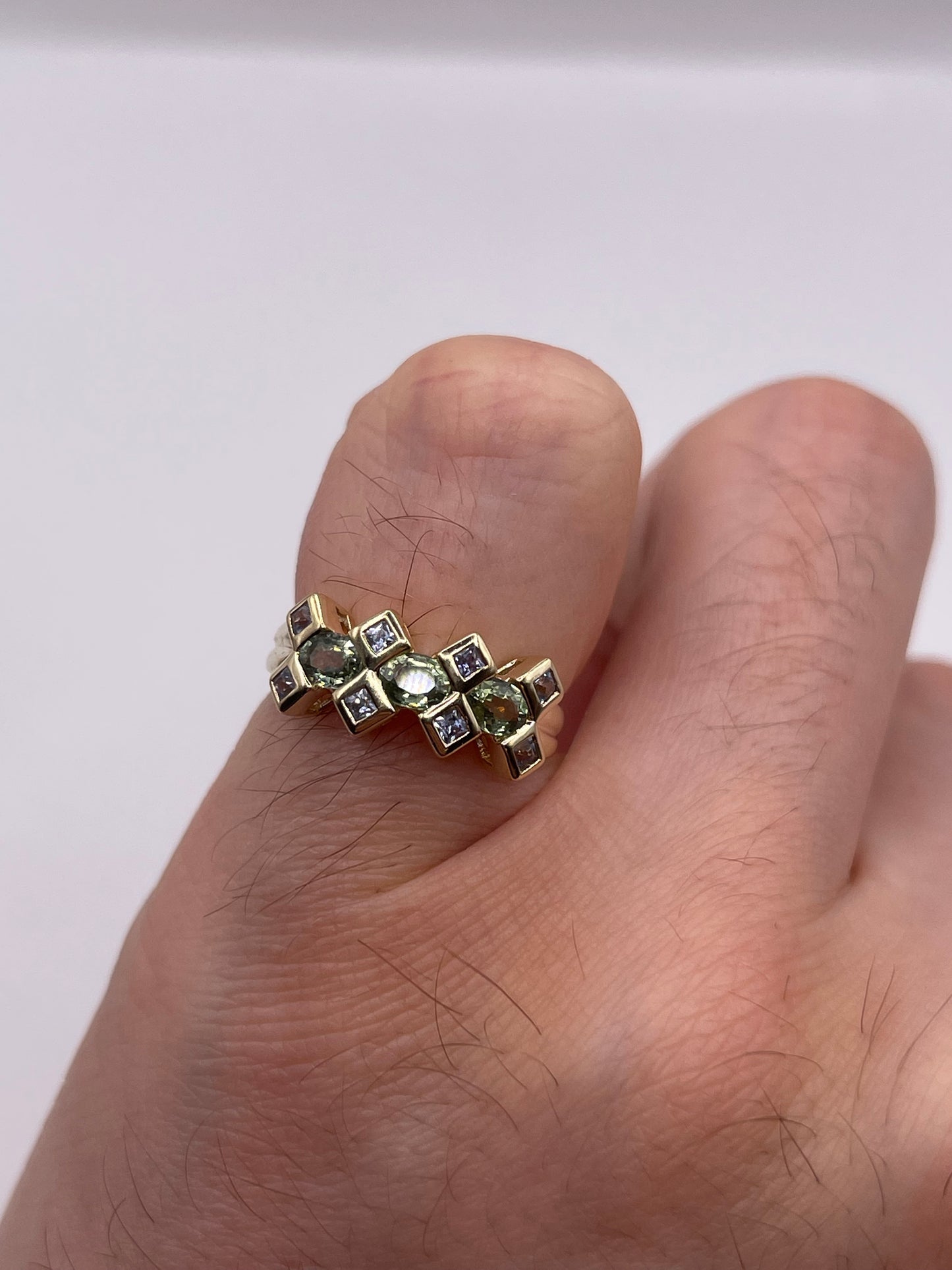 9ct gold sapphire cluster ring