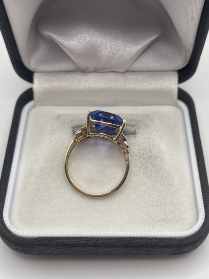 9ct gold fluorite and diamond ring