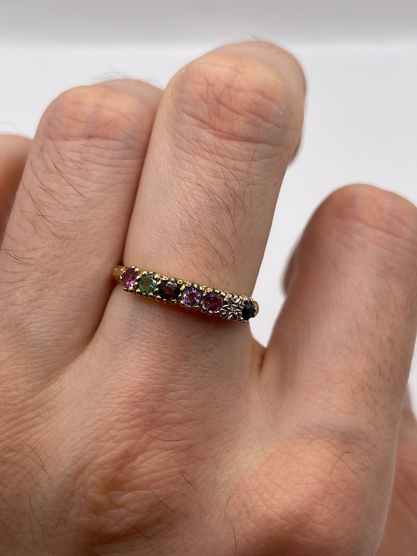 9ct gold regards ring