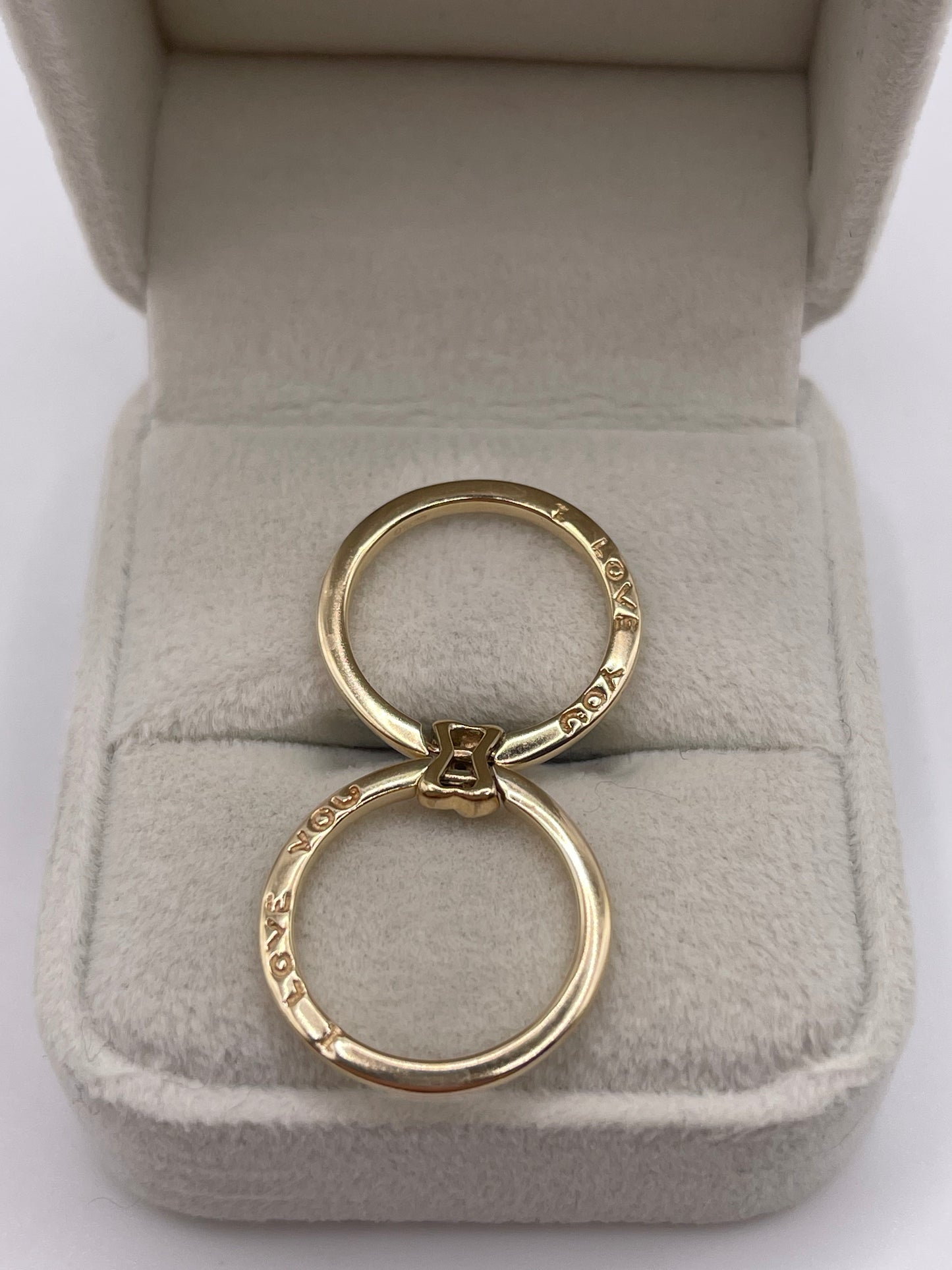 9ct gold diamond ring