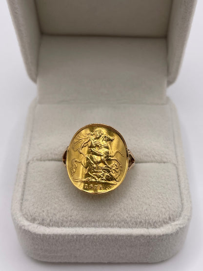 22ct gold half sovereign ring - 9ct band