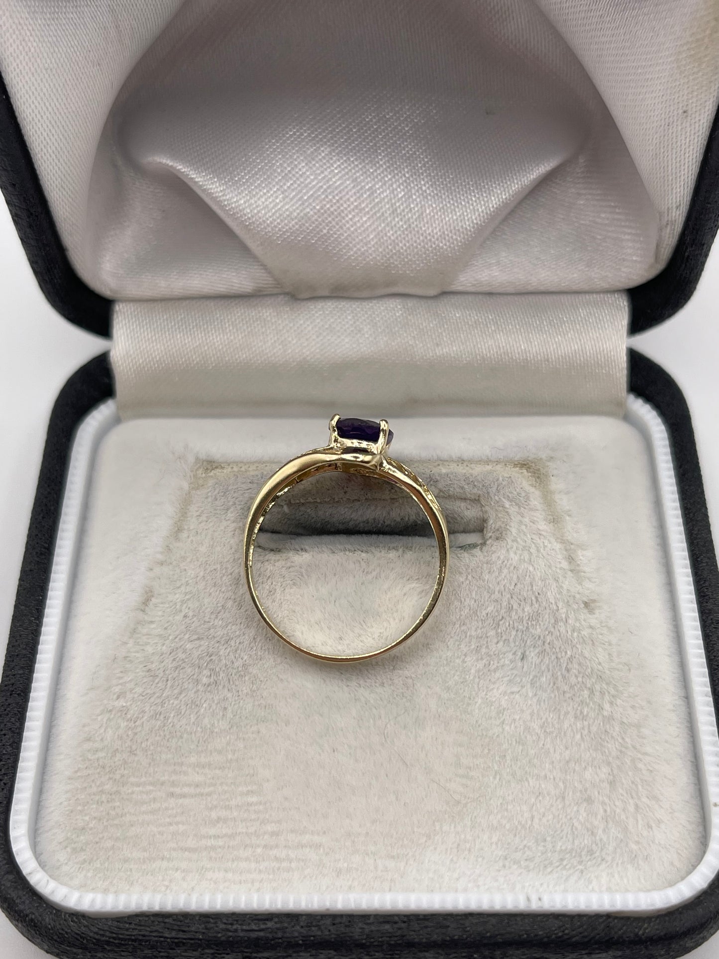 9ct gold amethyst ring