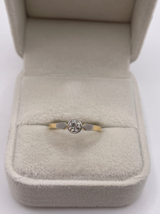 18ct gold platinum diamond ring