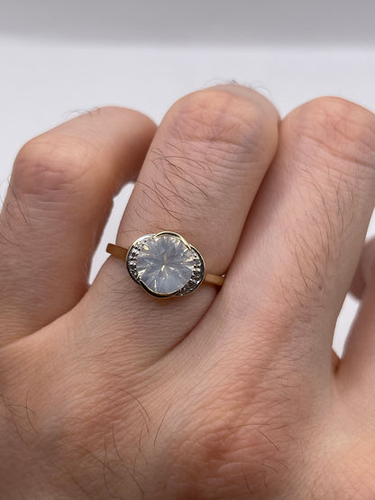9ct gold quartz and diamond ring